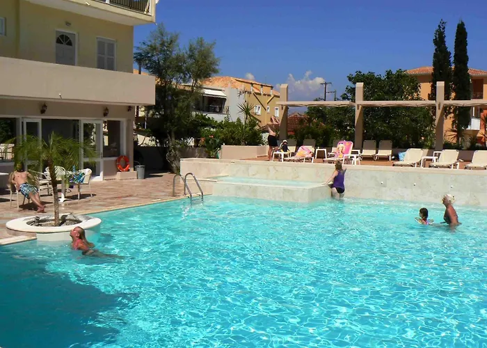 Happyland Nydri (Lefkada)