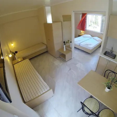Aparthotel Happyland